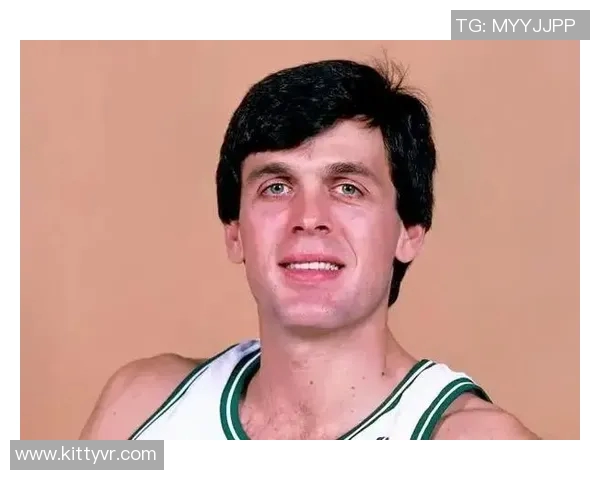 麦克海尔与里弗斯的传奇对决：篮球历史上的经典时刻与战术较量